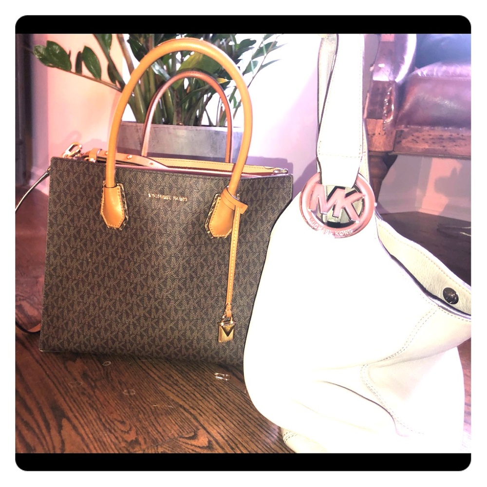 2 MICHAEL KORS PURSES- BOGO!!!! Price drop!!!!